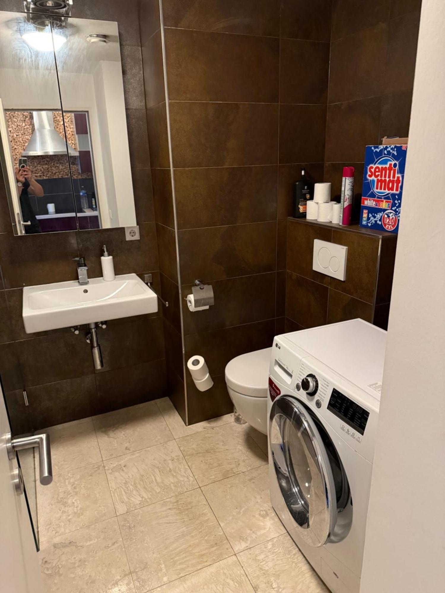 Appartamento Chic Central City Views & Balcony Lussemburgo